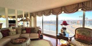 Waterfront Living in Naples - Furnished 2BD/2BA with Bay Views Waterfront Living in Naples - Furnished 2BD/2BA with Bay Views Gallery 1
