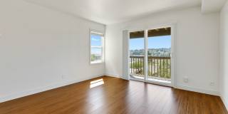 Queen Anne water view 3 bed 2 bath with den and 2 parking spaces Gallery 12