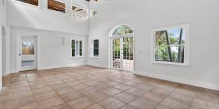 606 Paulina Road Gallery 25