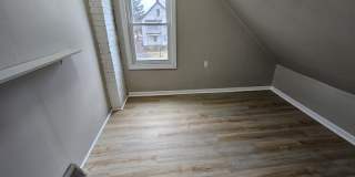 4213 Spokane Avenue - Right Gallery 18