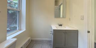 Charming 3 BR/1 BA Philly Row Home with Porch, Deck & Basement Gallery 21