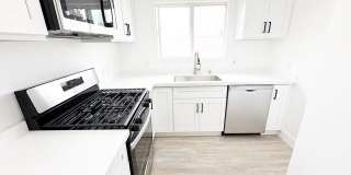 2637 S Manhattan Pl Gallery 10