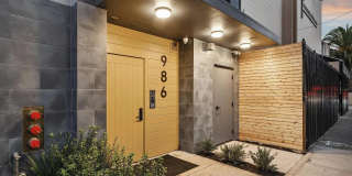 986 South Van Ness Avenue Gallery 1