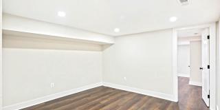 1327 W 42ND Street Gallery 19