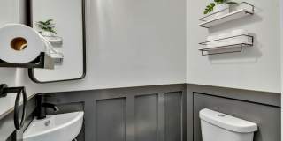 Gorgeous FULLY FURNISHED Home Just Off Charlotte Ave. Gallery 25
