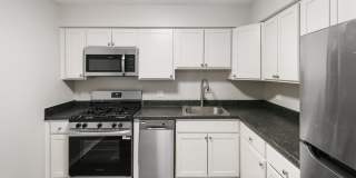 3 Bedrooms 2 Bath Apartment Gallery 1