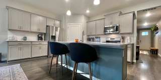 Gorgeous 4-Bed 2-Bath home Fort Collins, CO! Gallery 1