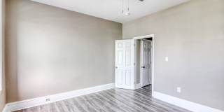 4834 Olive Street Gallery 23