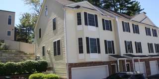 Riverbend End-Unit Townhouse for Rent: Lowell/Tyngsborough Line Gallery 1