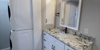 Newly Remodeled 2 Bed 1.5 Bath Home will Large Oversized 2-Stall Garage! Gallery 13