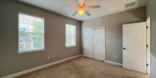 3 Bedroom Townhouse in Boone School Area Gallery 16