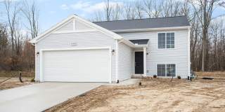 812 Columbia Avenue Gallery 1