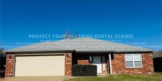 3806  SW Hansom  LOOP Gallery 1