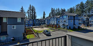 Spacious Townhome Near Silver Lake! Gallery 16
