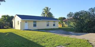 323 Seminole Court Gallery 1