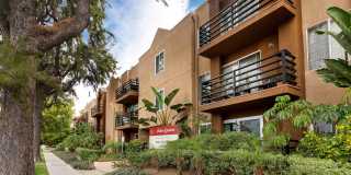 Fulton Gardens Gallery 1