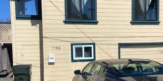 Beautifully Renovated 1 Bedroom in Upper Seaside Gallery 1
