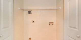 3 Bedroom, 2 Bath Home with Fully Fenced Yard – Pet Friendly! Gallery 16