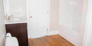 4 Bedroom, 2 Bath on Campus Gallery 6