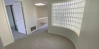 27 Tulip LN Gallery 14