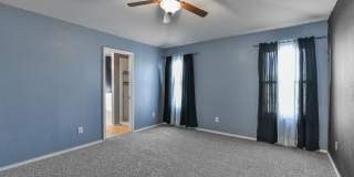 2-Story 3 Bedroom, 3 Bathroom Home with Solar Panels!!! Gallery 27