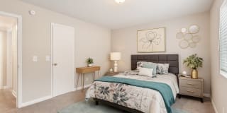 The Life at Arbor Creek Apartments Gallery 12