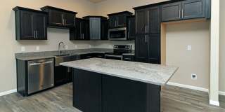 Beautiful patio twin home in Lakewood! Gallery 1