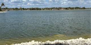 2210 Grove Dr Gallery 42