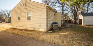 Beautiful Brookside duplex unit - NO PETS Gallery 31