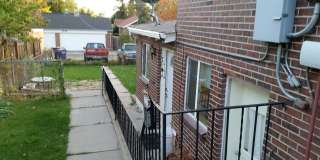 SUPER CUTE 1 BDRM IN DUPLEX HOME IN SLOAN'S LAKE AREA! GARAGE AND FENCED YARD! Gallery 3