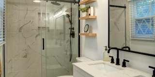 71 Woodland Avenue Gallery 17