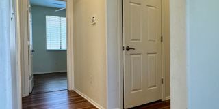Eastside (Stella and Kolb) 4 bedroom  2 bath house with 2 car garage near Lakeside Park! Gallery 8