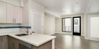 5550 Bonner LLC Gallery 2