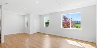 Modern 3BD | 2.5BA Townhome | Beaverton Living at Its Best Gallery 5