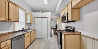 Ideal for Medical Professionals & Students – Spacious 5BR Near Downtown Gallery 33