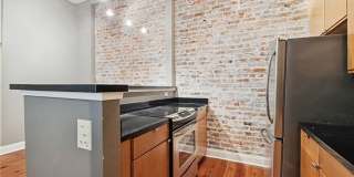 330 JULIA Street Gallery 8