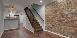 16 N BRADFORD Street Gallery 5