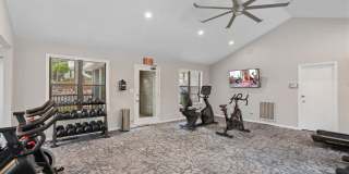Edwards Mill Townhomes & Apartments Gallery 11