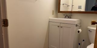 2 story updated townhouse In Rosemont 2/1 Gallery 17