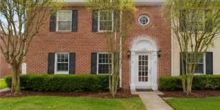 1/1 Lakefront Living in Carrollwood! Available July 10th! Gallery 1