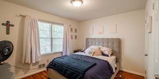 2019 S Lumpkin Street Gallery 17