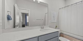 915 Kinsey Alley Gallery 15