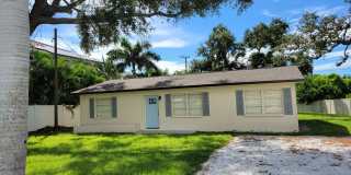 Seasonal only  Large downtown Sarasota renovated home for your next vacation Gallery 3