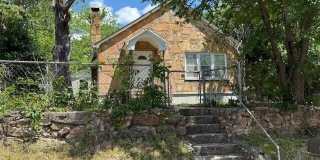 2631 E Vandalia Street Gallery 1