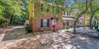 Fantastic 2 BR/1/5 BA Townhome in Austell! Gallery 1