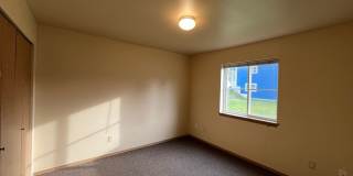 3 Bedroom, 2 Bath in York Neighborhood! Gallery 14