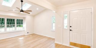 99 Oak Lane Gallery 5