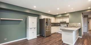 Beautiful Townhouse In Naperville Gallery 6
