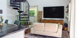 Luxury Carriage House Estate (Executive Elite) Gallery 16