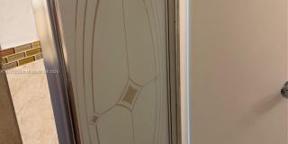 5701 Collins Ave Gallery 10